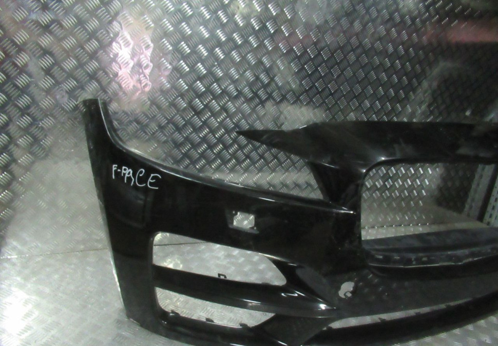 Бампер передний Jaguar F-Pace oem hk8m17f003a (скл-5) Бампер передний Jaguar F-Pace oem hk8m17f003a (скл-5)