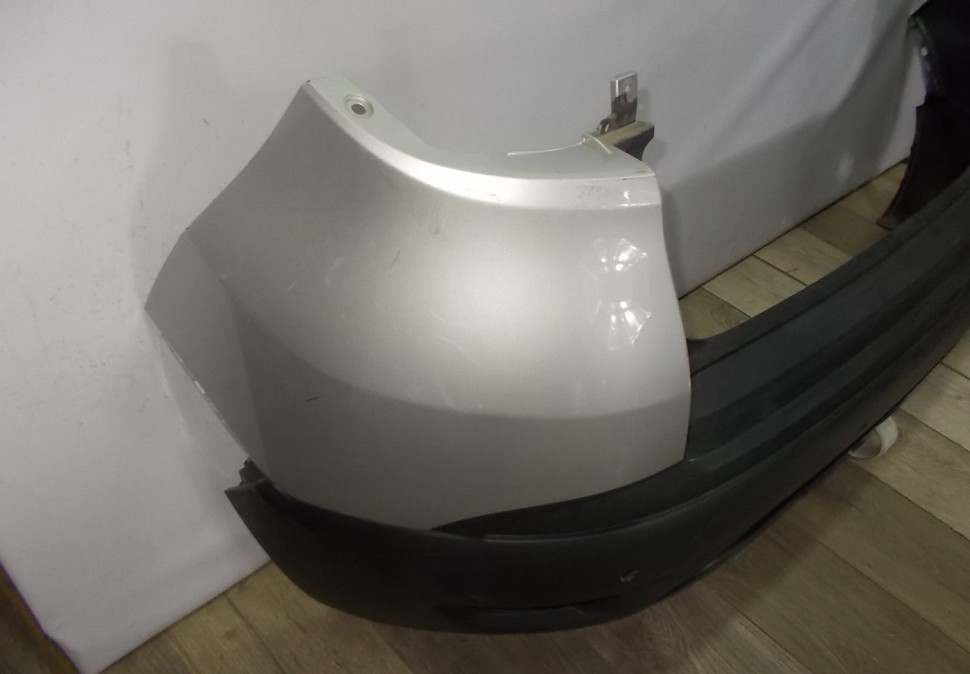 Бампер задний бу Renault Kaptur OEM 850220429R (В)