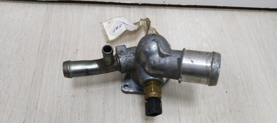 Контроллер температуры охладителя (Тройник) Hyundai I30 / Kia Ceed 1 09-19 oem 256002B003 Контроллер температуры охладителя (Тройник) Hyundai I30 / Kia Ceed 1 09-19 oem 256002B003