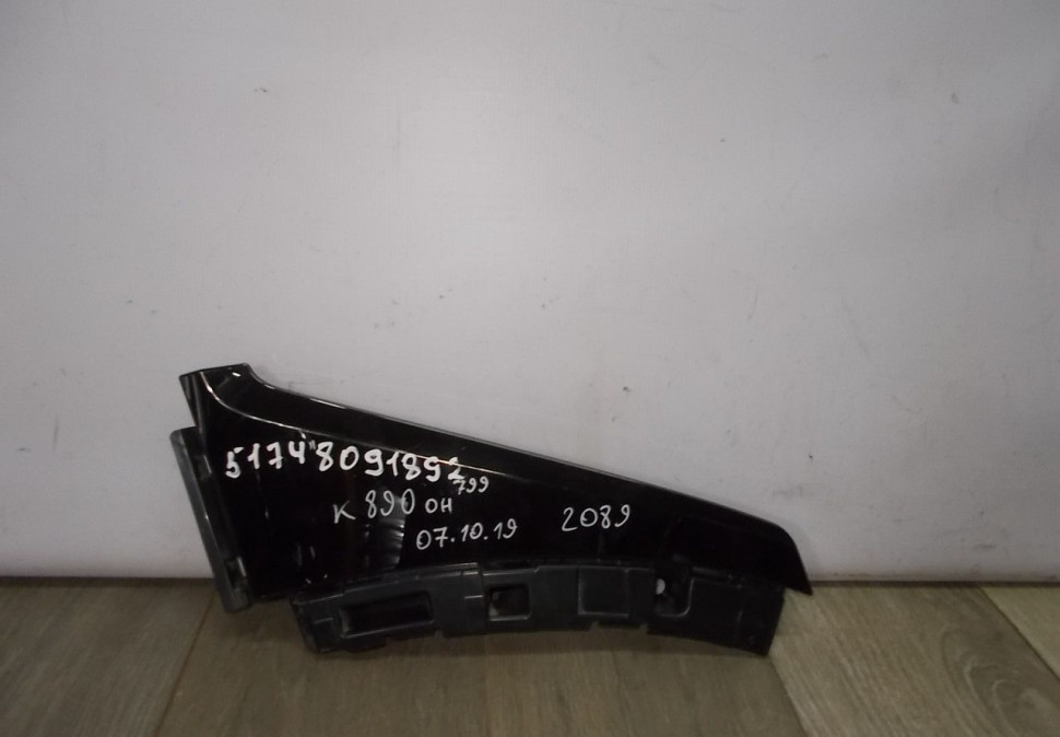 Накладка крыла передняя правая бу BMW X7 G07 OEM 51748091892