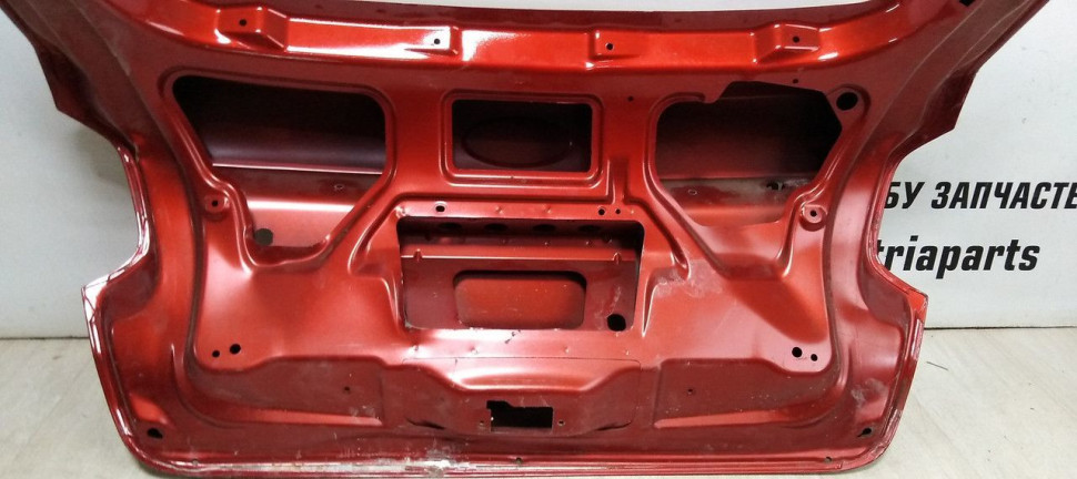 Крышка багажника Lada Granta лифтбек oem 21916300020 (скл3)