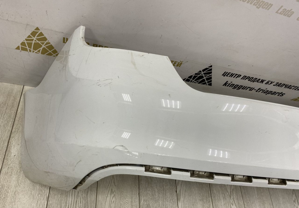 Бампер задний Skoda Rapid 2013 OEM 60U807421B Бампер задний Skoda Rapid 2013 OEM 60U807421B