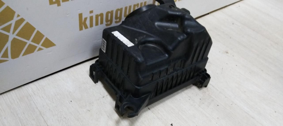 Корпус воздушного фильтра Hyundai Elantra 6 2015-2020 oem 28110f2000 Корпус воздушного фильтра Hyundai Elantra 6 2015-2020 oem 28110f2000