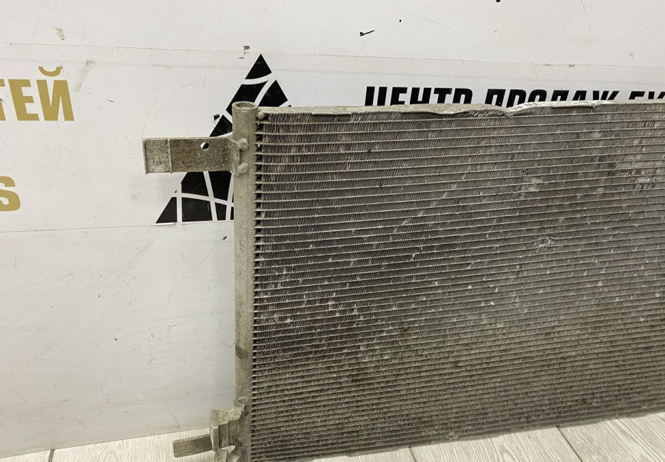 Радиатор кондиционера Skoda Octavia A7 OEM 5Q0816411BG Радиатор кондиционера Skoda Octavia A7 OEM 5Q0816411BG