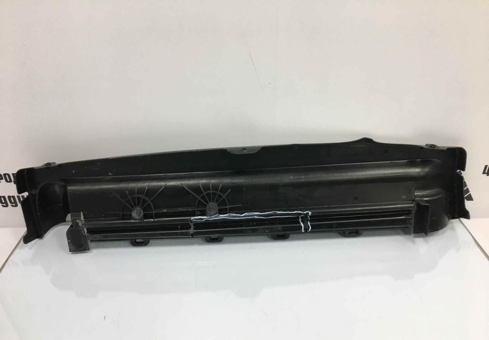 Пыльник переднего бампера Volkswagen Transporter T5 T6 (2009>) oem 7E0805962C Пыльник переднего бампера Volkswagen Transporter T5 T6 (2009>) oem 7E0805962C