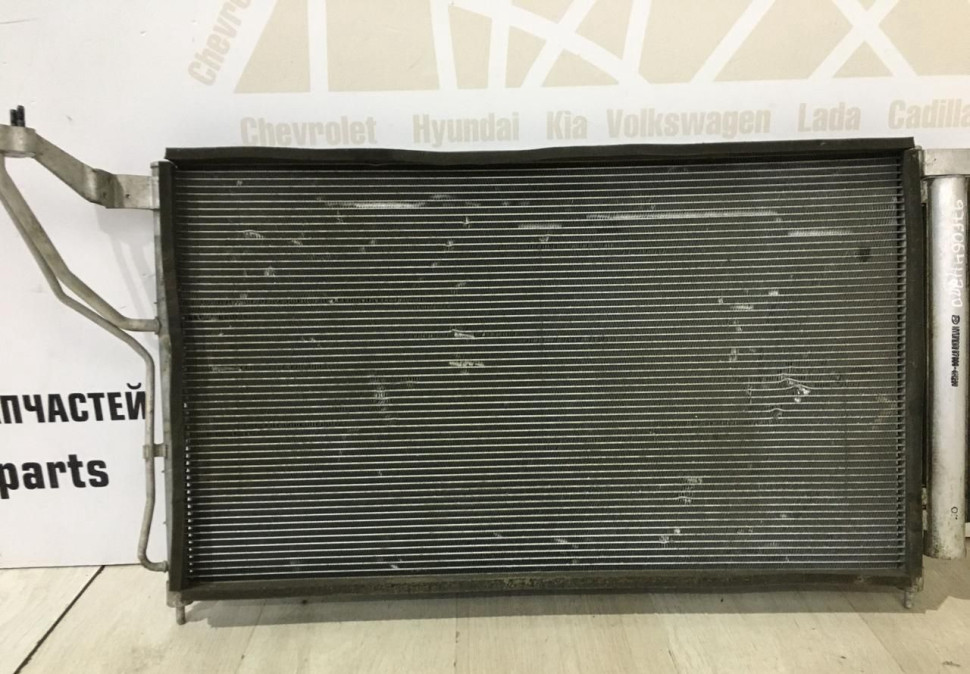 Радиатор кондиционера Hyundai Grand Starex H1 2007-2018 oem 976064H200