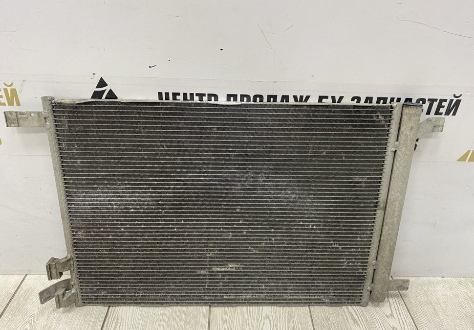 Радиатор кондиционера Skoda Octavia A7 OEM 5Q0816411BG