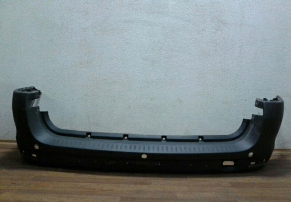 Бампер задний Lada Largus Oem 8450000257 (скл-3)