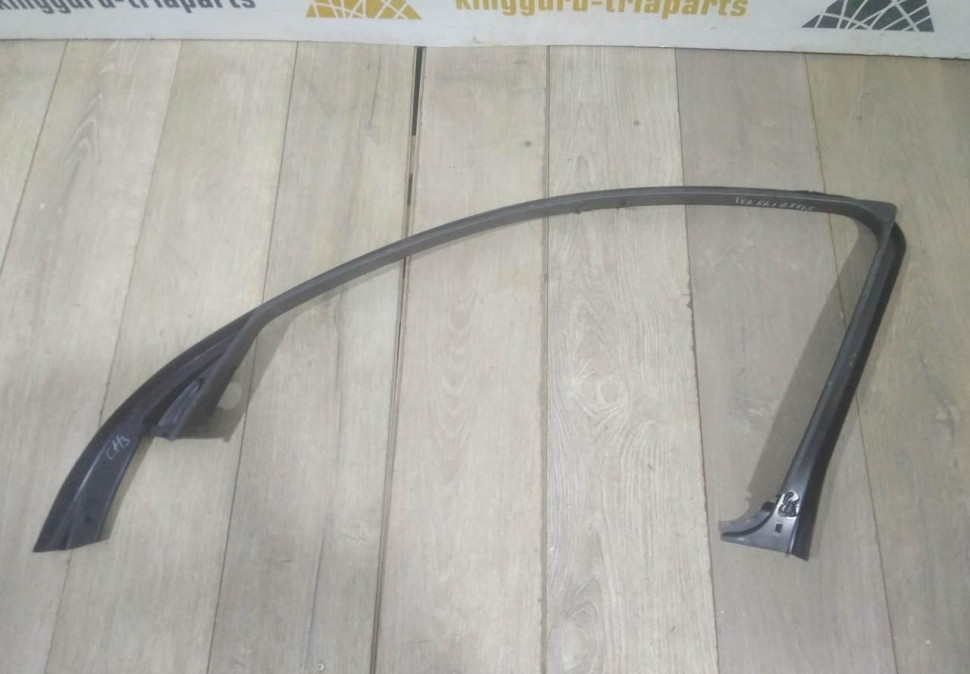 Уплотнитель стекла передней левой двери бу BMW X6 E71 OEM 51337179731