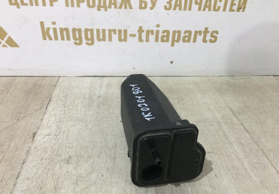Абсорбер топливный Skoda Octavia A5 OEM 1K0201801