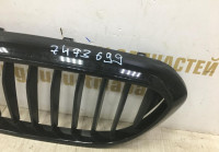 Решетка радиатора левая BMW 5 G30 OEM 51137473691