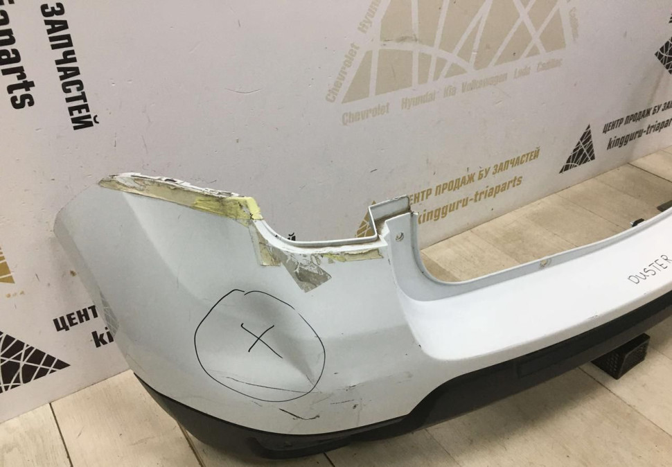 Бампер задний Renault Duster 2015   OEM  850221057R