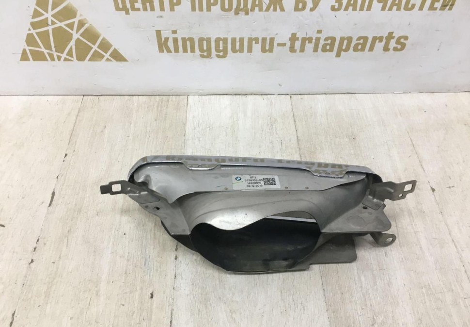 Насадка глушителя левая BMW 7 G11 OEM 51127478353 Насадка глушителя левая BMW 7 G11 OEM 51127478353