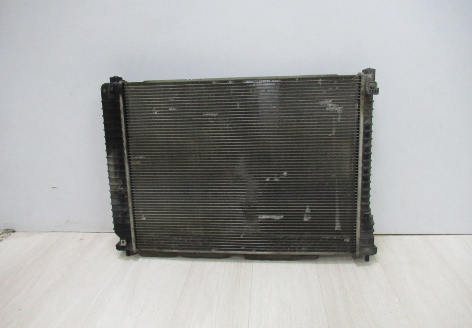 Радиатор охлаждения Chevrolet Captiva (06-11) oem 20777042
