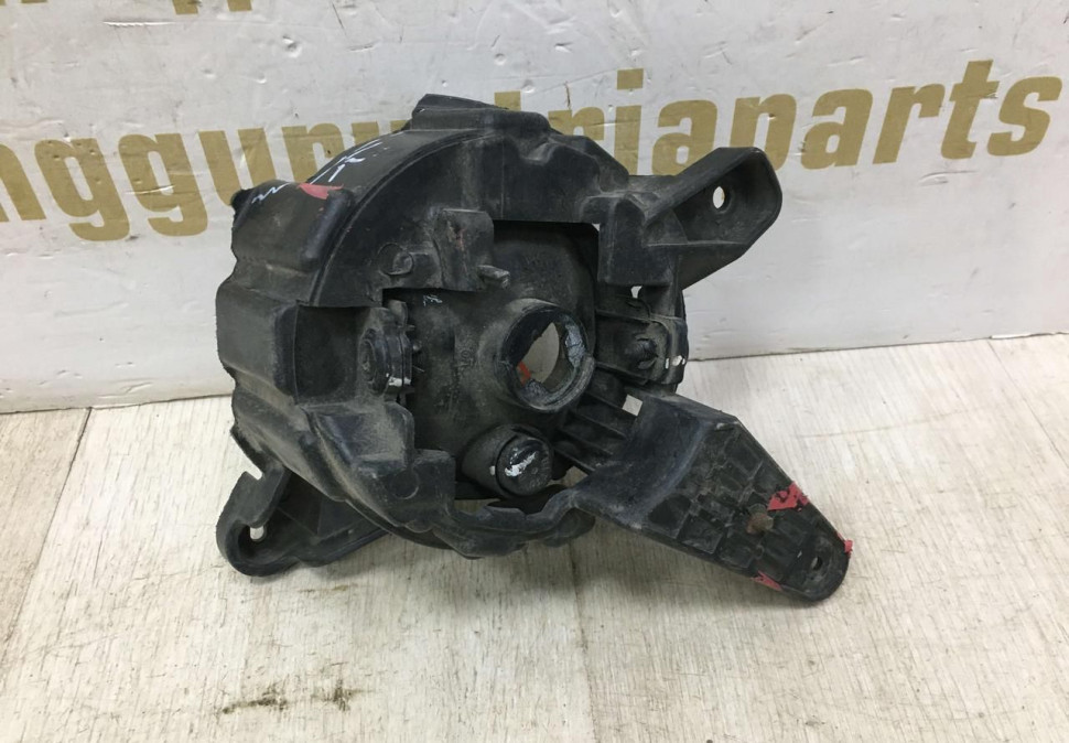 Фара птф левая Kia Sportage 2 oem 9220103000