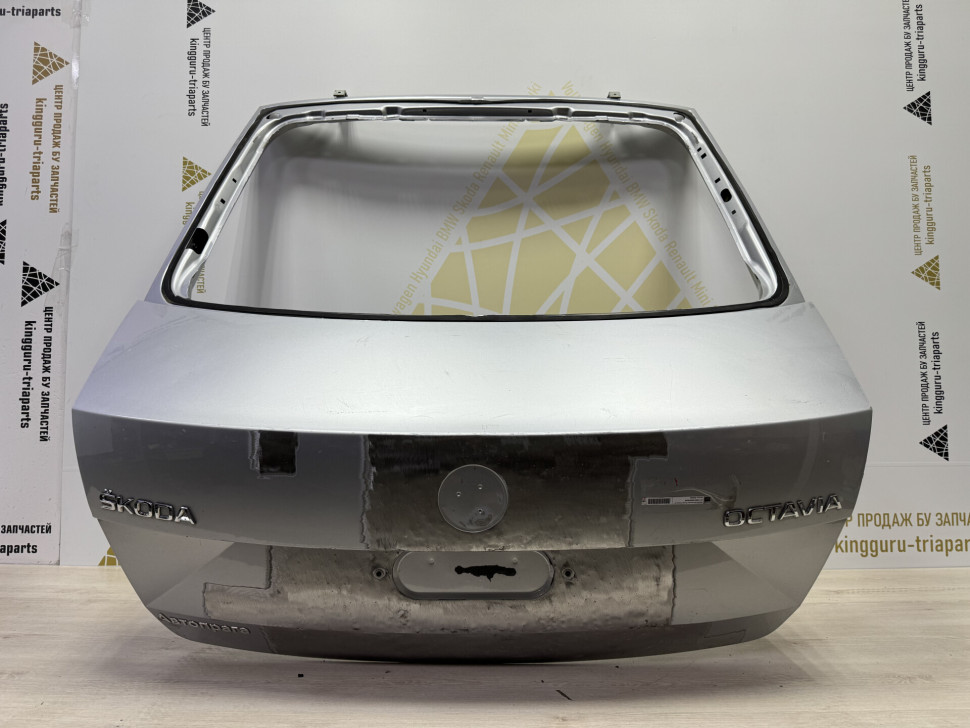 Крышка багажника Skoda Octavia A7 2013  OEM 5E5827023B