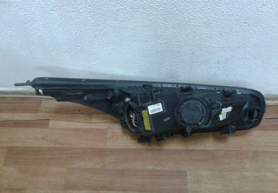 Фара левая ксенон Kia Ceed 2 JD 2012 OEM 92101A2260