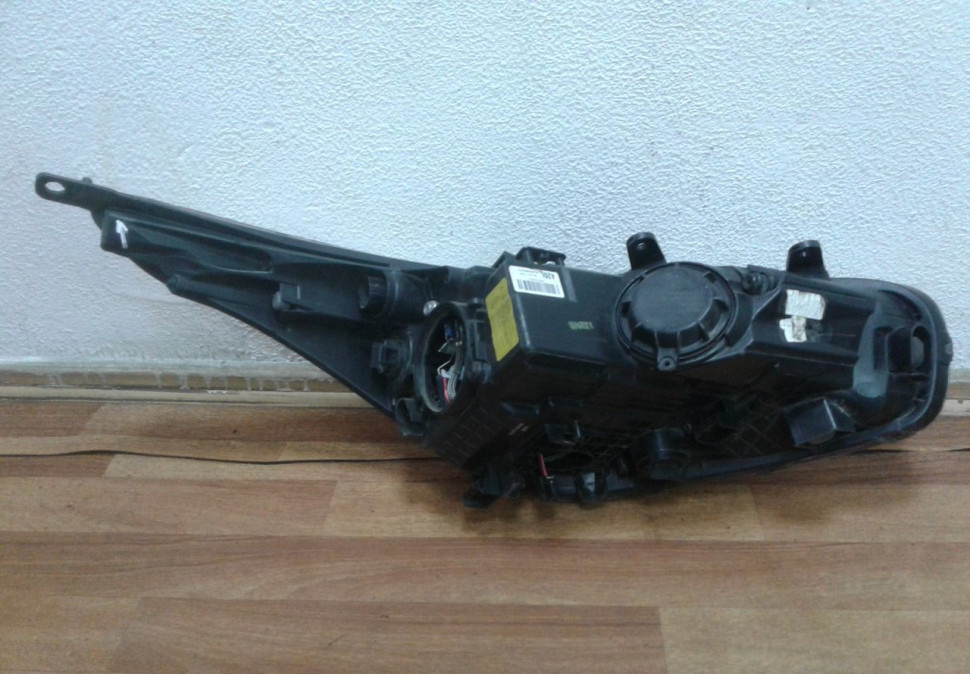 Фара левая ксенон Kia Ceed 2 JD 2012 OEM 92101A2260