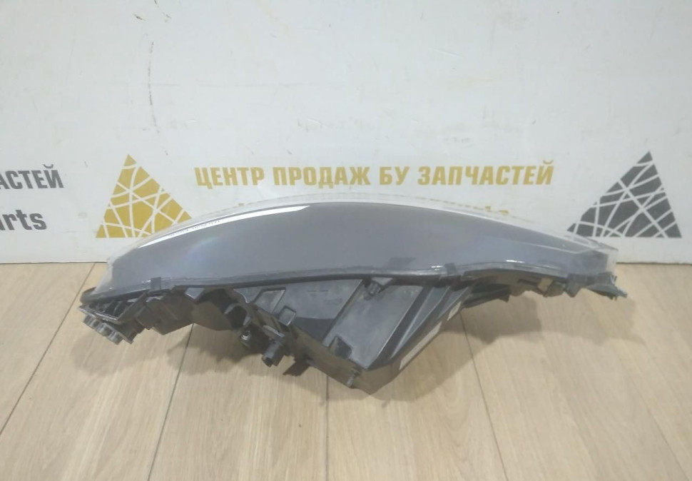 Фара ЛЭД LED левая бу Renault Arkana OEM 260605885R Фара ЛЭД LED левая бу Renault Arkana OEM 260605885R