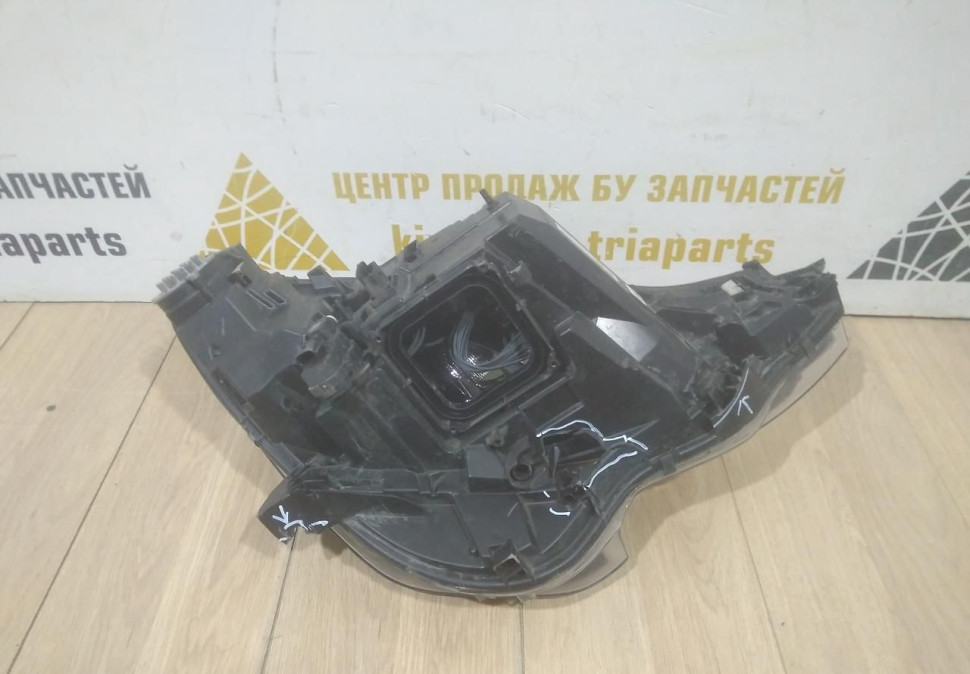Фара ЛЭД LED левая бу Renault Arkana OEM 260605885R Фара ЛЭД LED левая бу Renault Arkana OEM 260605885R