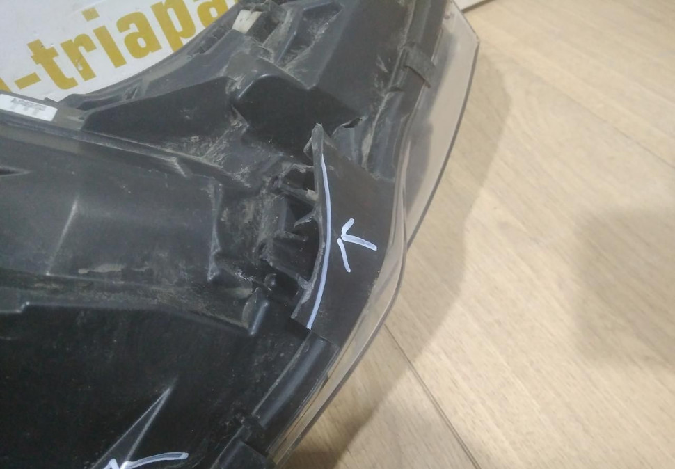 Фара ЛЭД LED левая бу Renault Arkana OEM 260605885R Фара ЛЭД LED левая бу Renault Arkana OEM 260605885R