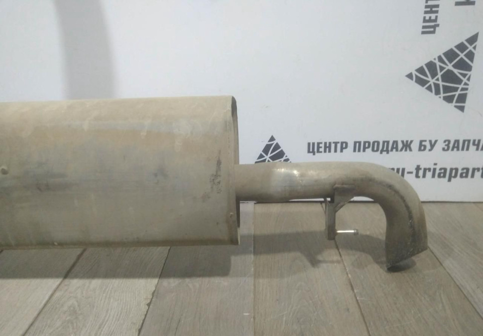 Глушитель бу BMW X7 G07 OEM 18308470072