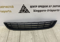 Решетка переднего бампера Volkswagen Jetta 6 2010 дорест  Oem 5c6853677