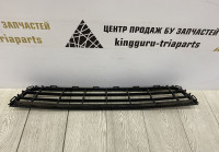 Решетка переднего бампера Volkswagen Jetta 6 2010 дорест  Oem 5c6853677