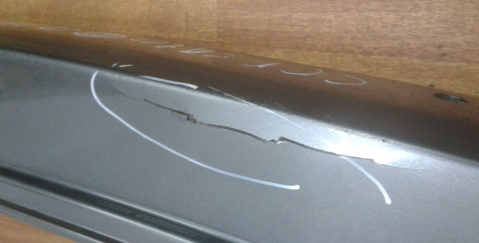 Бампер задний Kia Sorento 2 ХМ рест oem 866112P500 (трещина) (скл-3)