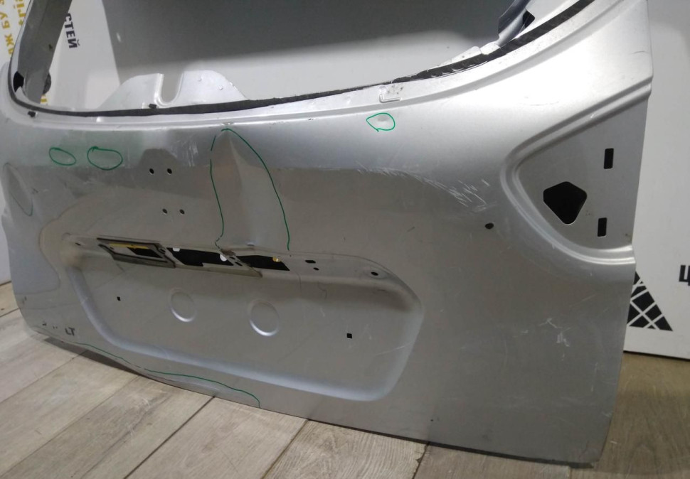 Крышка багажника бу Renault Kaptur OEM 901523137R