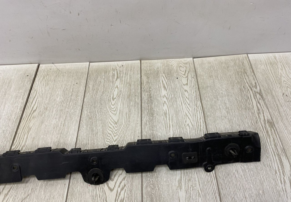 Кронштейн заднего бампера Renault Arkana OEM 850427897R Кронштейн заднего бампера Renault Arkana OEM 850427897R