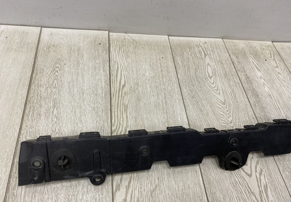 Кронштейн заднего бампера Renault Arkana OEM 850427897R Кронштейн заднего бампера Renault Arkana OEM 850427897R