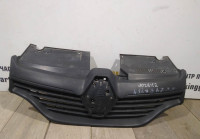 Решетка радиатора бу Renault Logan 2 OEM 623107605R