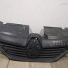 Решетка радиатора бу Renault Logan 2 OEM 623107605R Решетка радиатора бу Renault Logan 2 OEM 623107605R