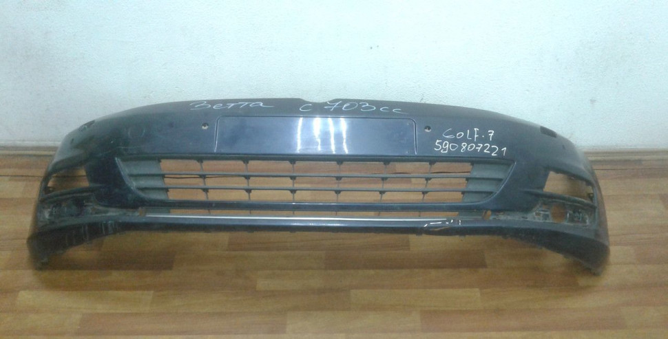 Бампер передний Volkswagen Golf 7 oem 5g0807221 (трещина)