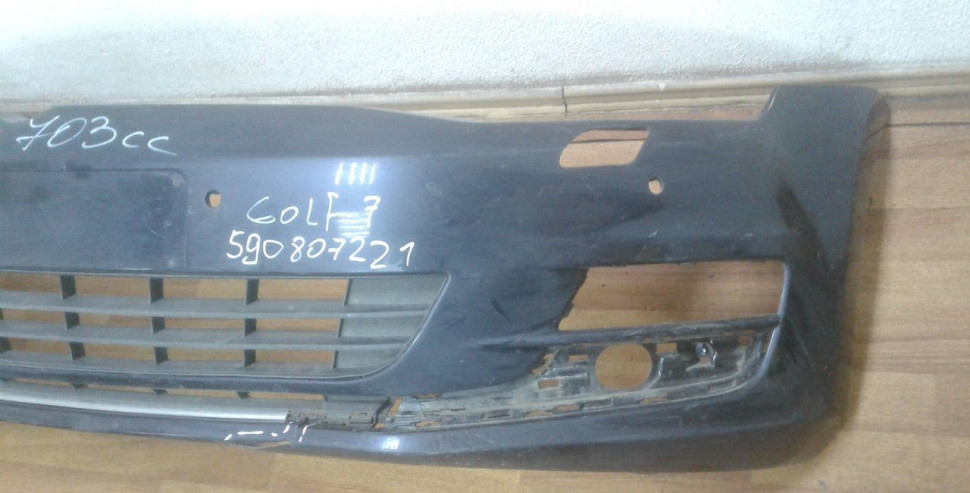 Бампер передний Volkswagen Golf 7 oem 5g0807221 (трещина) Бампер передний Volkswagen Golf 7 oem 5g0807221 (трещина)