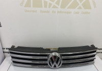 Решетка радиатора Volkswagen Touareg 2 рестайлинг 2018 OEM 7P6853653C