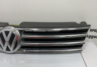 Решетка радиатора Volkswagen Touareg 2 рестайлинг 2018 OEM 7P6853653C