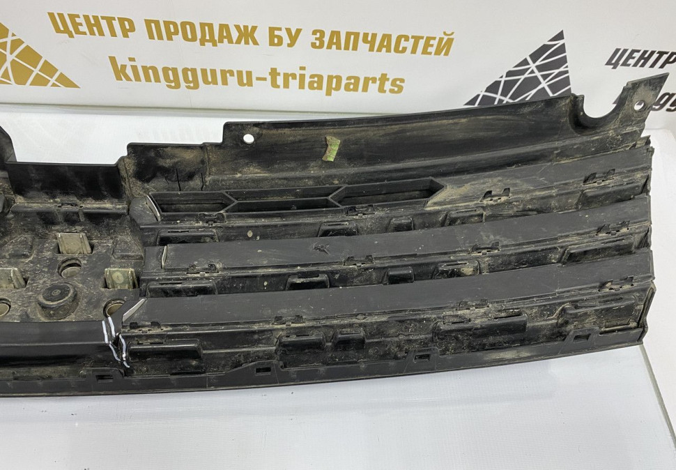 Решетка радиатора Volkswagen Touareg 2 рестайлинг 2018 OEM 7P6853653C Решетка радиатора Volkswagen Touareg 2 рестайлинг 2018 OEM 7P6853653C