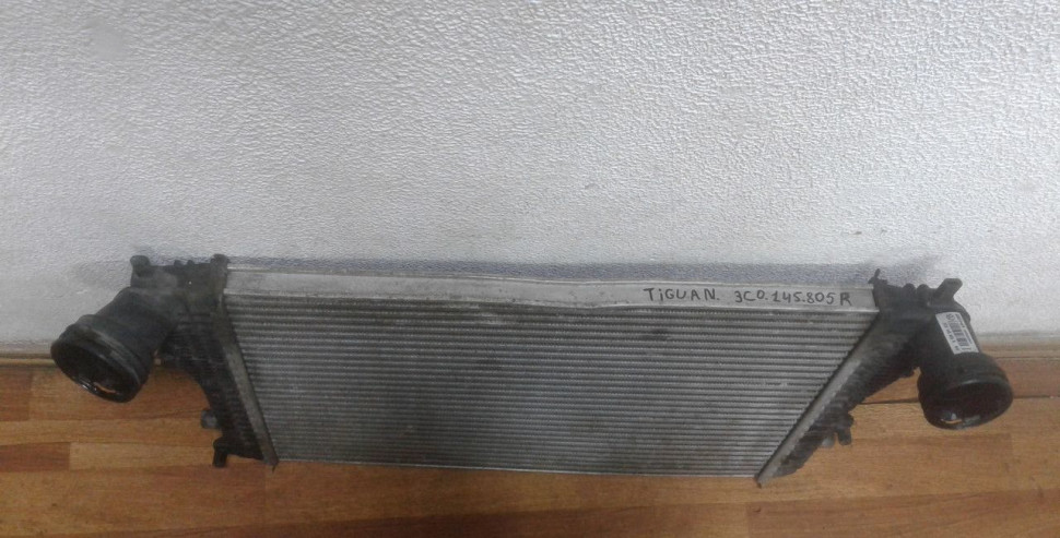 Интеркулер Volkswagen Tiguan 1 oem 3C0145805R Интеркулер Volkswagen Tiguan 1 oem 3C0145805R