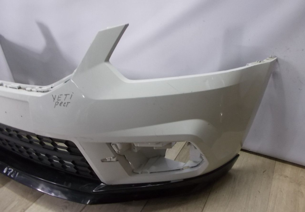 Бампер передний бу Skoda Yeti Monte Carlo рестайлинг OEM 5L0807221K