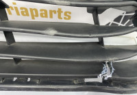 Решетка переднего бампера Renault Logan 2 рестайлинг OEM 622547474R