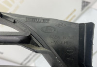 Решетка переднего бампера Renault Logan 2 рестайлинг OEM 622547474R