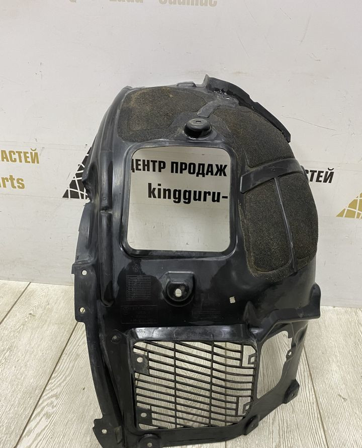Подкрылок передний правый BMW 7 G11 OEM 51717340194