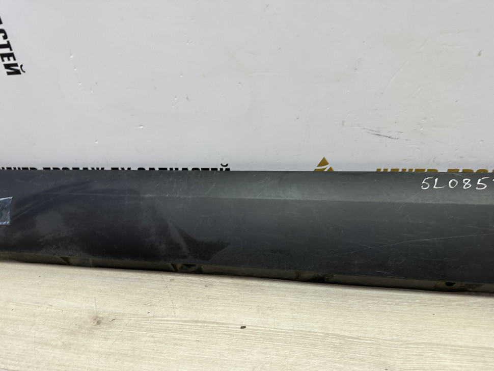 Порог левый бу Skoda Yeti OEM 5L0853855C Порог левый бу Skoda Yeti OEM 5L0853855C