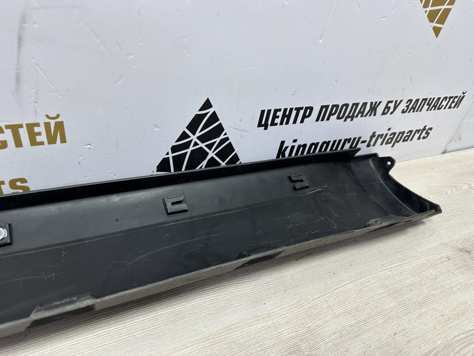 Порог левый бу Skoda Yeti OEM 5L0853855C Порог левый бу Skoda Yeti OEM 5L0853855C