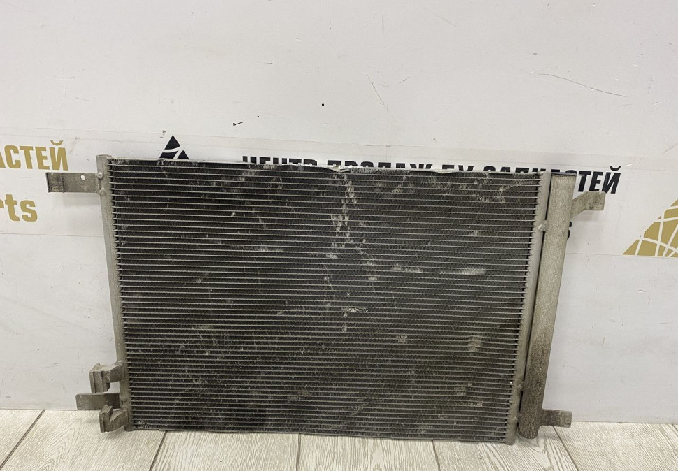 Радиатор кондиционера Skoda Octavia A7 OEM 5Q0816411BG