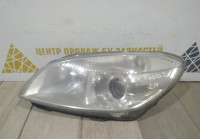 Фара левая бу Skoda Fabia 2 OEM 5J1941017C