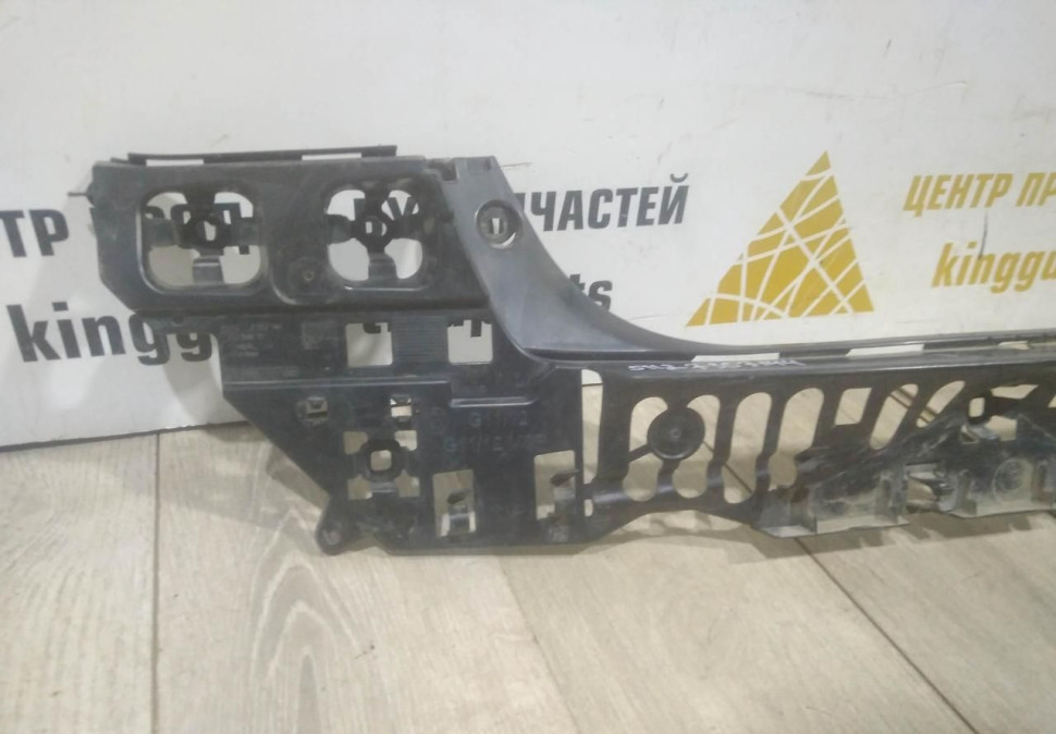 Кронштейн заднего бампера центральный бу BMW 7 G11 OEM 51127357144