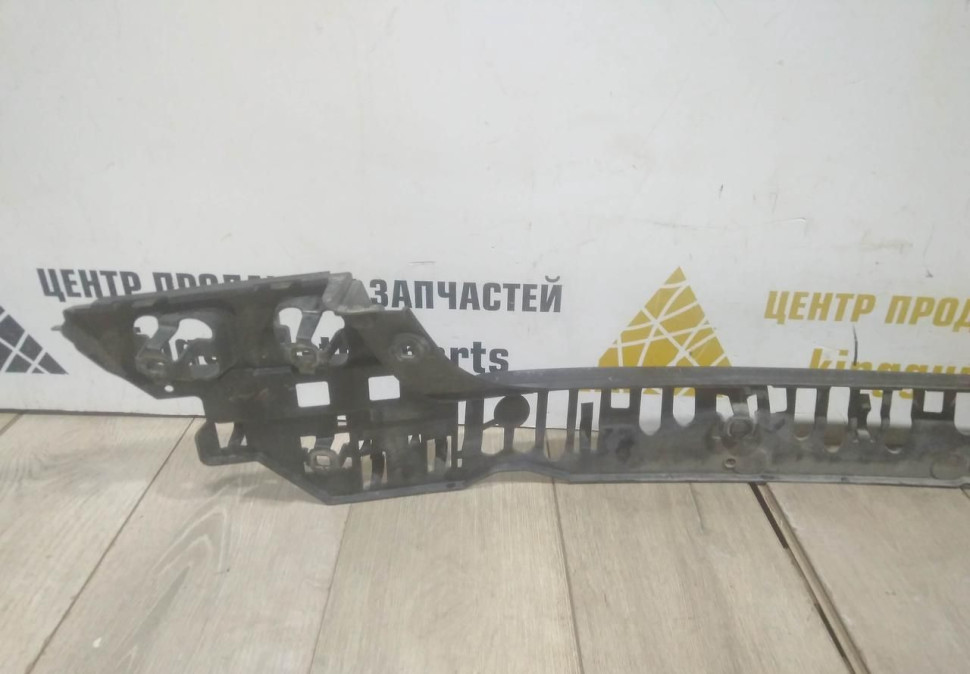 Кронштейн заднего бампера центральный бу BMW 7 G11 OEM 51127357144
